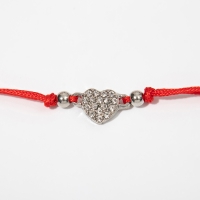 Браслет &laquo;Красная нить&raquo; сердце, цвет белый в серебре, 6 см