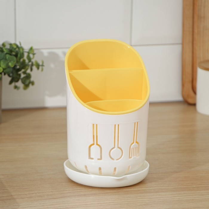 Подставка для столовых приборов Доляна, 3 отделения, 12&times;12&times;9 см, цвет МИКС