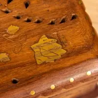 Шкатулка резная "Флористика" 20х12,5х6,5 см, дерево шишам