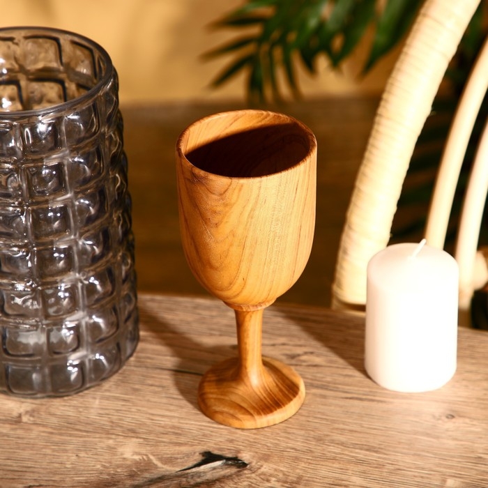 Бокал 8х8х18 см, тиковое дерево