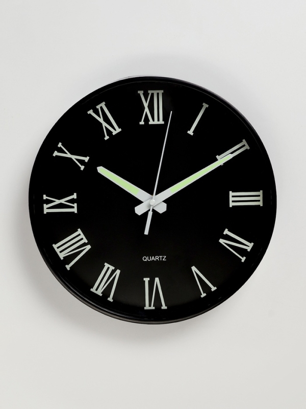 Часы настенные интерьерные &laquo;Классика&raquo;, плавный ход, светящиеся, d-25 см