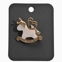 Брошь "Лошадка-Качалка, единорог, цвет белый в золоте