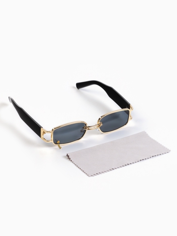 Очки солнцезащитные OneSun, UV 400, линза 3.2 х 5.3 см, ширина 14.6 см, дужка 15.6 см, черные дужки