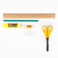 Набор первоклассника в папке 13 предметов &laquo;1 сентября: Вперёд к знаниям!&raquo;