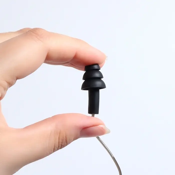 Беруши на шнурке, 3&times;1.7 см, фасовка 10 пар, силиконовые, в футляре, чёрные