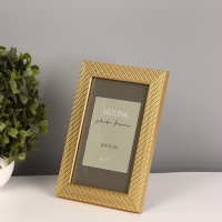 Фоторамка пластик "Lucy" 10х15 см, золото