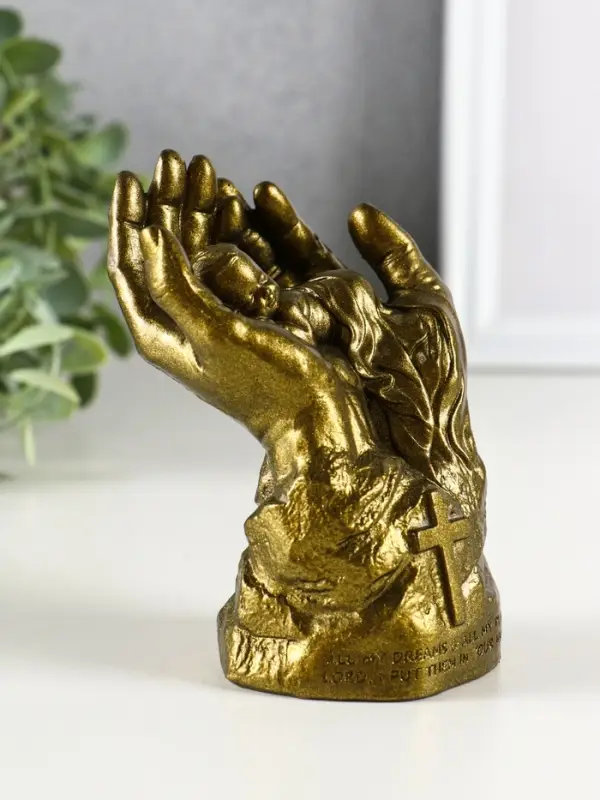 Фигура гипс "Младенец в руках Бога" 11х8 см, латунь