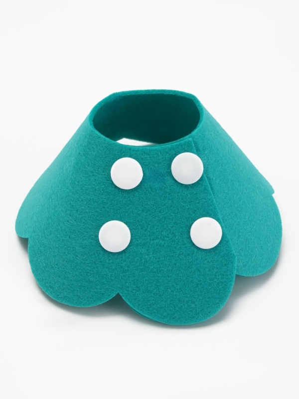 Ветеринарный воротник из фетра "Ромашка", размер M, ярко-бирюзовый