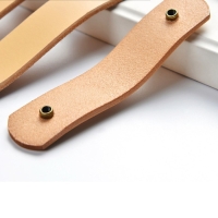 Ручка-скоба CAPPIO RSC010, кожа, м/о 128 мм, цвет бежевый