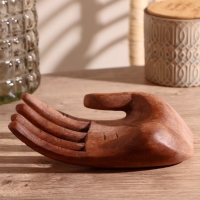 Сувенир дерево "Визитница рука" 20х12х7 см Сувенир дерево "Визитница рука" 20х12х7 см