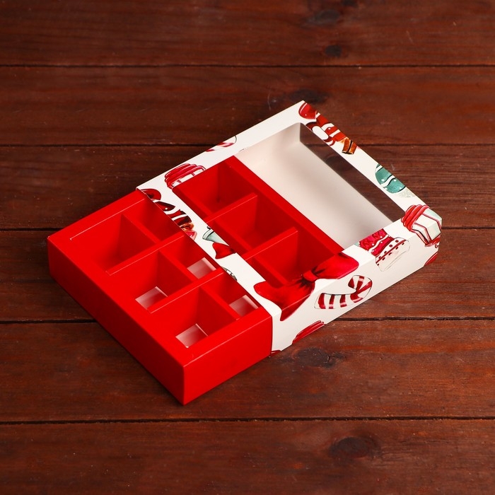 Новый год. Коробка под 9 конфет Новый год. Коробка под 9 конфет "Новогодний фонарик", 13,7 х 13,7 х 3,5 см, кондитерская упаковка