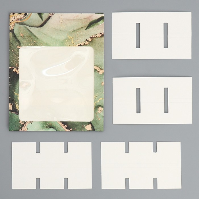 Коробка для конфет, кондитерская упаковка, 9 ячеек, &laquo;Любимому учителю&raquo; 14.5 х 14.5 х 3.5 см