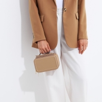 Сумка кросс-боди на молнии, цвет бежевый Сумка кросс-боди на молнии, цвет бежевый