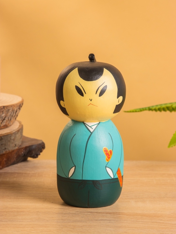 Деревянная кукла кокеши "Самурай" 7х7,5х15 см