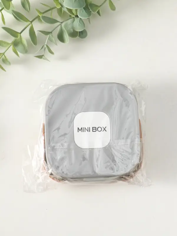 Шкатулка пластик для украшений с зеркалом, с ручкой 3 ячейки, 3 полосы, серый 9х9х3,8 см