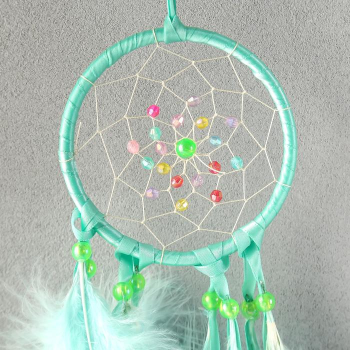 Ловец снов "Паутинка с жемчужинами" d=11 см светло-зелёный 40 см