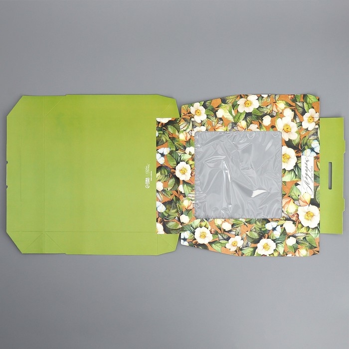 Кондитерская упаковка, коробка с ламинацией &laquo;Жасмин&raquo;, 20 х 20 х 4 см