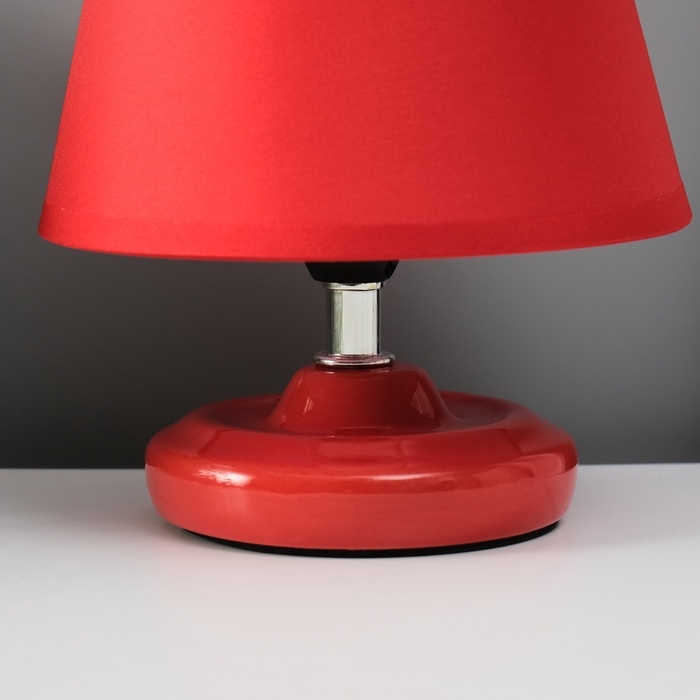 Лампа настольная "Мини" 1х40Вт Е14 красный 15х15х20см МОДЕЛЬ: 3133993