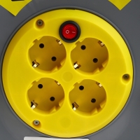 Удлинитель на катушке Luazon Lighting ECO, 4 розетки, 15 м, 10 А, ПВС 3х0.75 мм2, с з/к,IP20