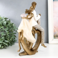 Сувенир полистоун "Влюблённые на двойном сердце" песочный 7,5х17,5х25 см Сувенир полистоун "Влюблённые на двойном сердце" песочный 7,5х17,5х25 см