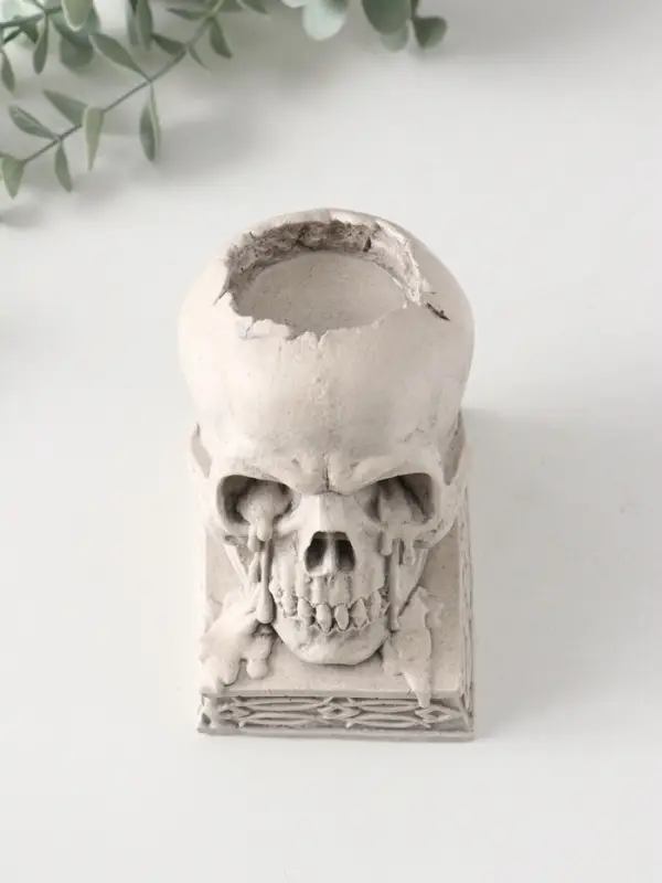 Подсвечник &laquo;Череп на пьедестале&raquo;, 10&times;7&times;10.5 см, серый