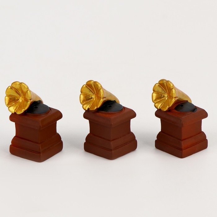 Миниатюра кукольная &laquo;Граммофон&raquo;, набор 3 шт., размер 1 шт. &mdash; 1,5 &times; 1,5 &times; 3 см