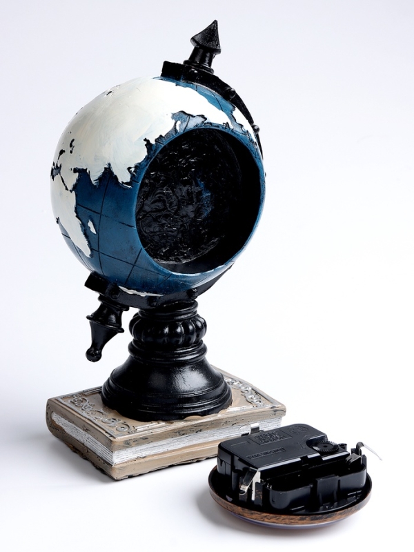 Часы настольные интерьерные, &laquo;Глобус&raquo;,  на батарейках, 11&times;7.8&times;13 см, d-8 см