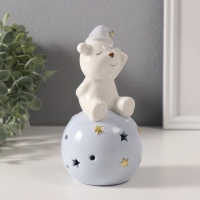 Сувенир керамика свет "Медвежонок в голубом колпаке на шаре со звёздами" 8х8х15 см