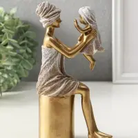 Сувенир полистоун "Мама с малышом - после водных процедур" 5,5х11х19 см