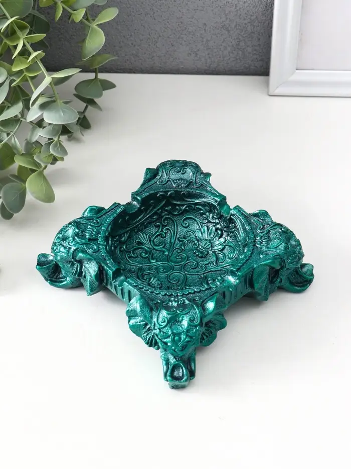 Подставка для мелочей &laquo;На четырех слонах резная&raquo; 4.5&times;13&times;13 см, темно-зеленый металлик