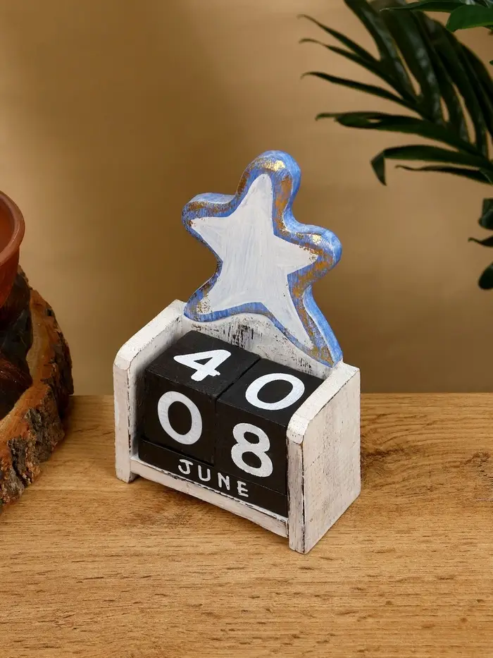 Календарь настольный &laquo;Морская звезда&raquo;, 10.5&times;5.5&times;18 см, дерево, золотисто-синий