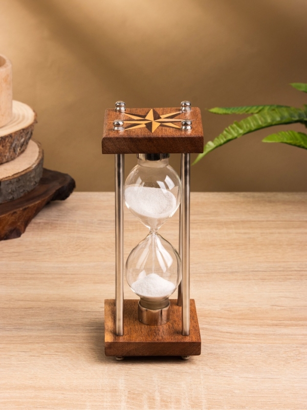 Песочные часы Песочные часы "Стороны света" 7,5х7,5х19 см, дерево, сталь