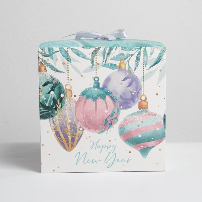 Коробка подарочная новогодняя складная &laquo;Волшебство нового года&raquo;, 18 х 18 х 18 см, Новый год