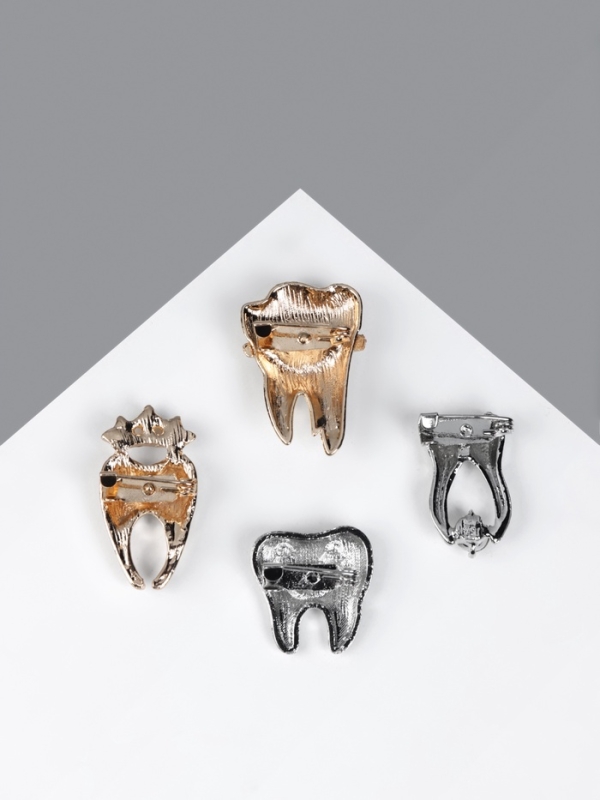 Брошь &laquo;Зуб&raquo;, форма МИКС, цвет МИКС (неделимая фасовка 12 шт., цена за шт.)