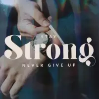 Пакет подарочный ламинированный, упаковка, &laquo;Никогда не сдавайся&raquo;, радужная голография, ML 23 х 27 х 11.5 см