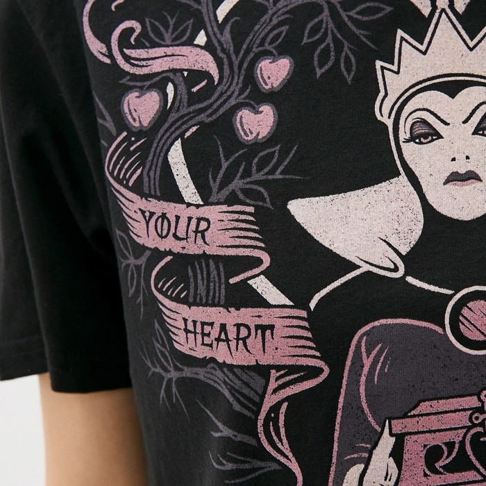 Футболка укороченная &laquo;Королева&raquo; Злодейки, цвет чёрный