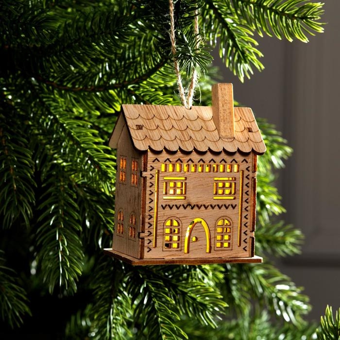 Ёлочная игрушка &laquo;Резной домик&raquo;, от батареек, свечение тёплое белое