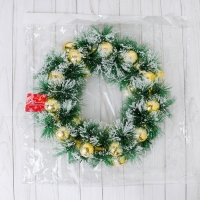 Венок новогодний d-30 см "Золотистые шарики в инее"
