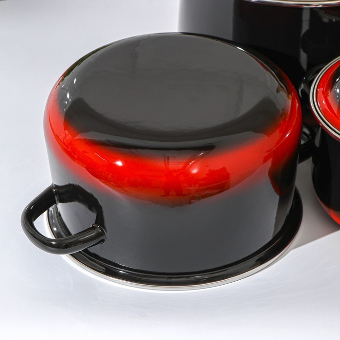 Набор кастрюль &laquo;Кармен&raquo;, 3 предмета: 2 л, 4 л, 5,5 л, индукция, цвет чёрно-красный