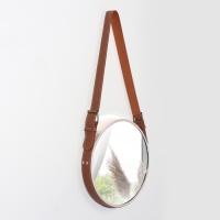 Зеркало настенное круглое «Антураж» d зеркальной поверхности 28 см, с ремешком из искусственной кожи, цвет МИКС Зеркало настенное круглое «Антураж» d зеркальной поверхности 28 см, с ремешком из искусственной кожи, цвет МИКС