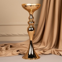 Подсвечник металл на 1 свечу &laquo;Ричард&raquo; цвет золото 12.5 х 12.5 х 37.5 см