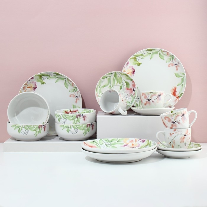 Набор посуды на 4 персоны &laquo;Акварель&raquo;, 16 предметов: 4 тарелки 23 см, 4 миски 14.5 см, 4 кружки 250 мл, 4 блюдца 15 см.