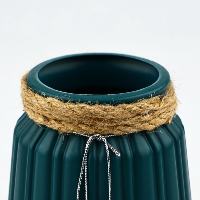 Ваза для цветов «Пчелка» пластиковая, 12,3 х 6 см Ваза для цветов «Пчелка» пластиковая, 12,3 х 6 см