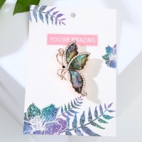 Брошь &laquo;Галиотис&raquo; бабочка со сложенными крылышками, цвет бело-зелёный в розовом золоте