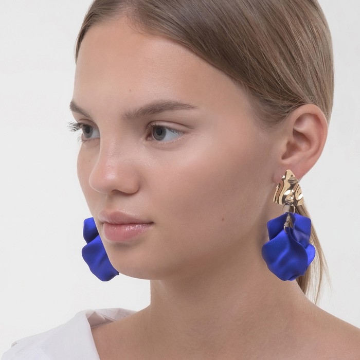Серьги ассорти &laquo;Ветер&raquo; мятые треугольники, цвет сине-золотой