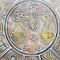 Панно резное МДФ "Весы", 30х30х2 см