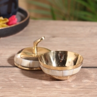 Шкатулка "Яблоко золотое" латунь с перламутром 6х6х6,5 см