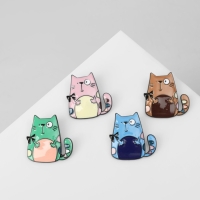 Брошь &laquo;Котик&raquo; мультяшный, цвет МИКС в чёрном металле (неделимая фасовка 12 шт., цена за шт.)