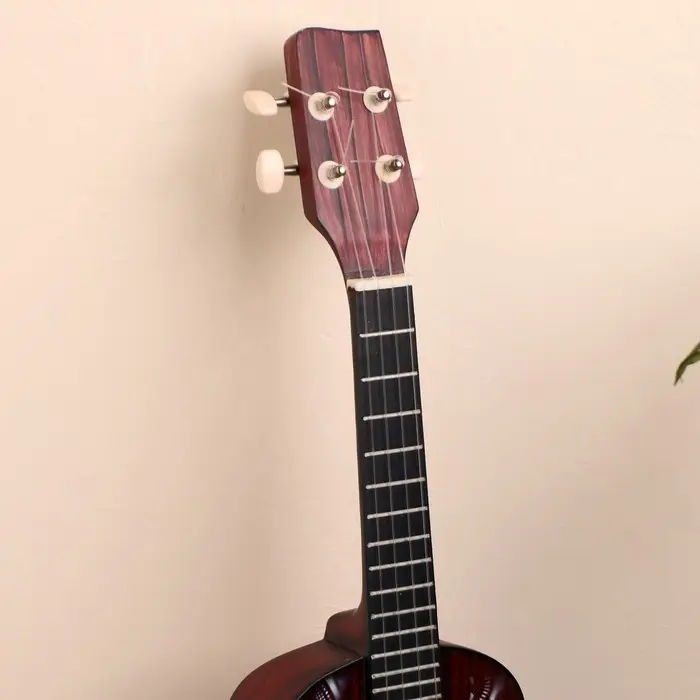 Сувенирный музыкальный инструмент гитара-укулеле "Цветы" 55х20х6 см