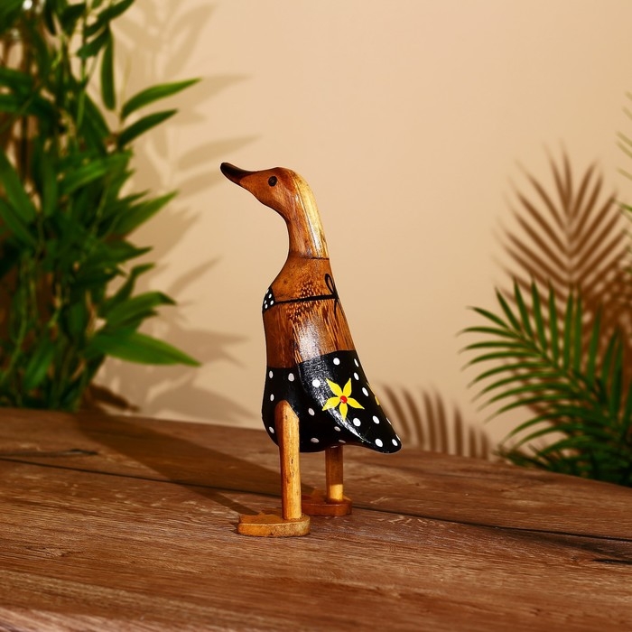 Сувенир "Утка в купальнике" дерево 25 см